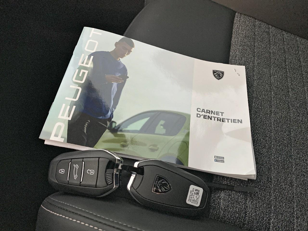 Peugeot 5008 hybrid 145 ch e-dcs6 allure — photo 18