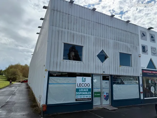 Cellule commerciale 415 m² - Axe très passant & forte visibilité