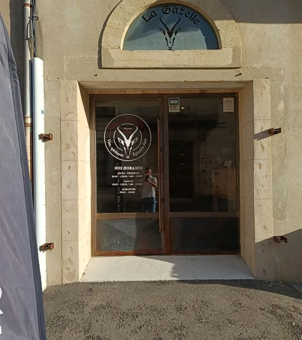 Photo 1