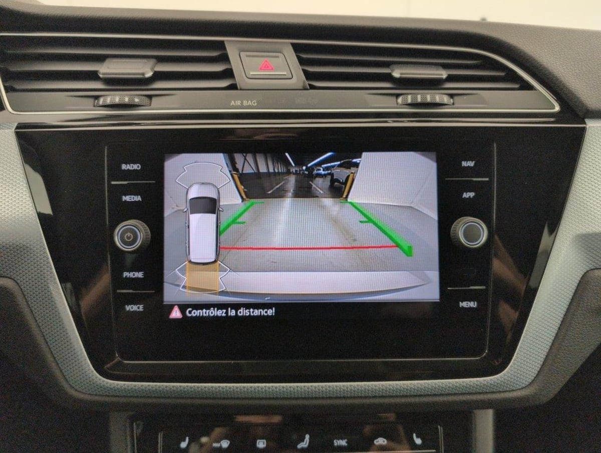 Volkswagen Touran — photo 17