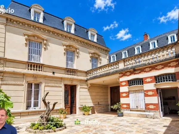 Appartement 18 pièces 594 m² à vendre à Thiers (63300)