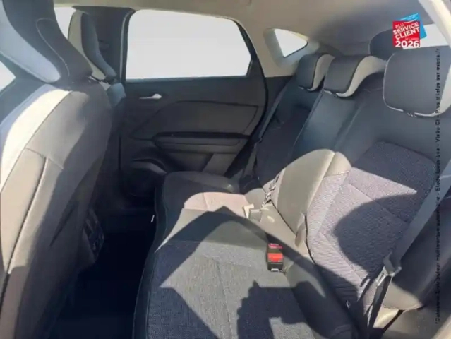 Renault Captur 1.5 blue dci 115ch intens edc — photo 11