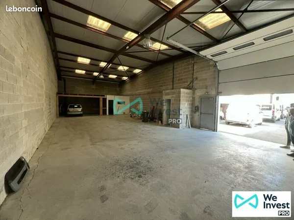 LOCAL D'ACTIVITE 215 m² CHAMPFLEURY