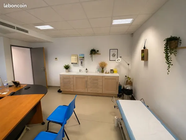 LOCAL PROFESSIONNEL à LOUER - MONTPELLIER