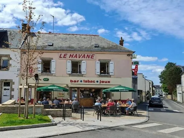 Local commercial 250 m²