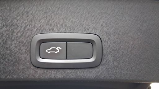 Volvo XC40 2.0 D3 150 BVA - Momentum – 2019 – 111036 km – Diesel – Boîte Automatique — photo 20