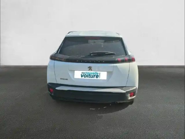 Peugeot 2008 puretech 100 s&amp;s bvm6 — photo 26
