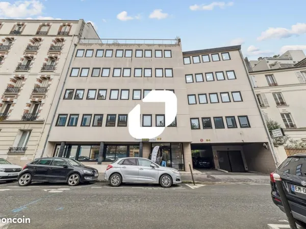 Bureaux 484 m²