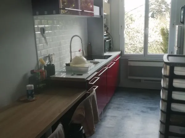 Chambre meublée