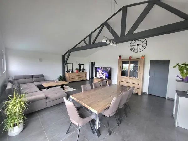 ENSEMBLE IMMOBILIER LOFT ET HANGAR