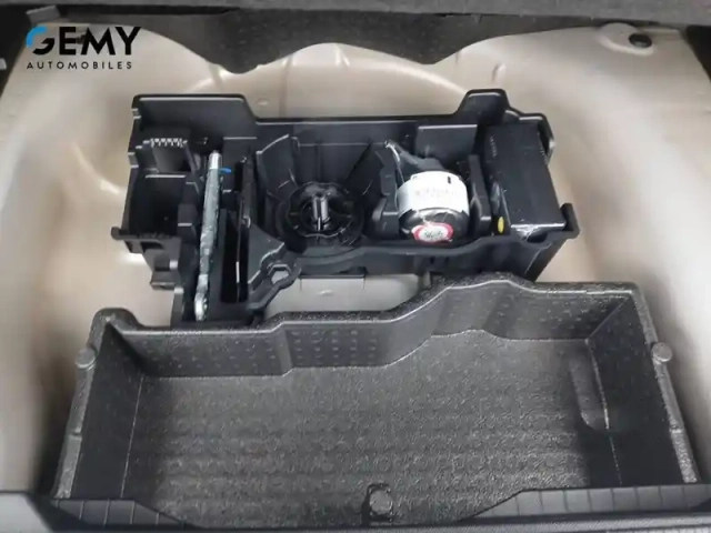 Peugeot 2008 puretech 130 s&amp;s eat8 — photo 20