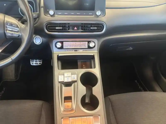 Hyundai Kona electrique 64 kwh - 204 ch — photo 11
