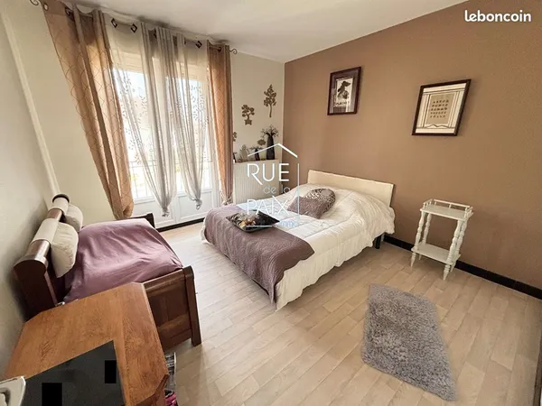 Propriété 5 pièces 149 m²