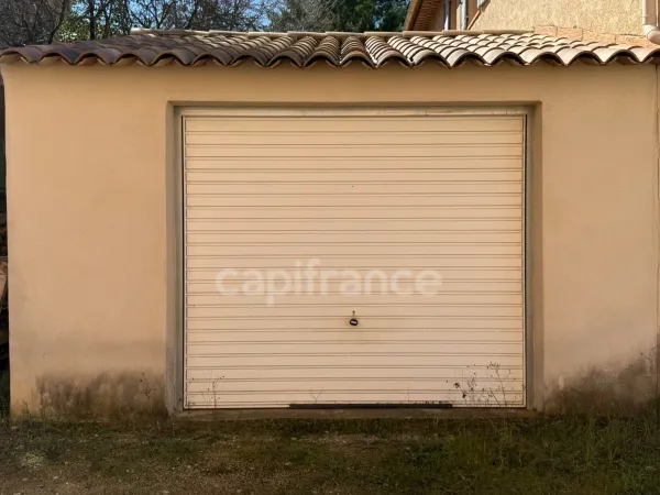 Parking/Garage/Box 25 m²