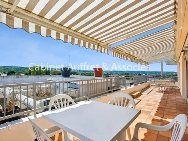 Appartement 6 pièces 118 m²