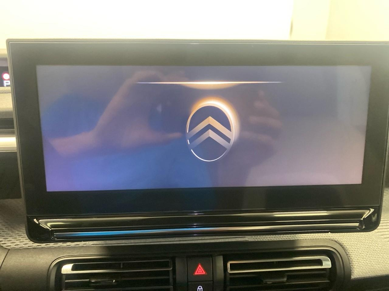 Citroën C3 Aircross hybride 136 ch aut max — photo 13