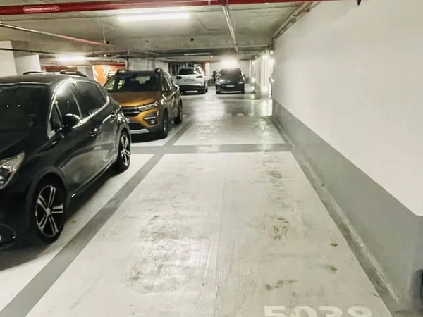 Garage et parking Location Issy-les-Moulineaux 120€