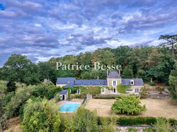 Maison 15 pièces 350 m²