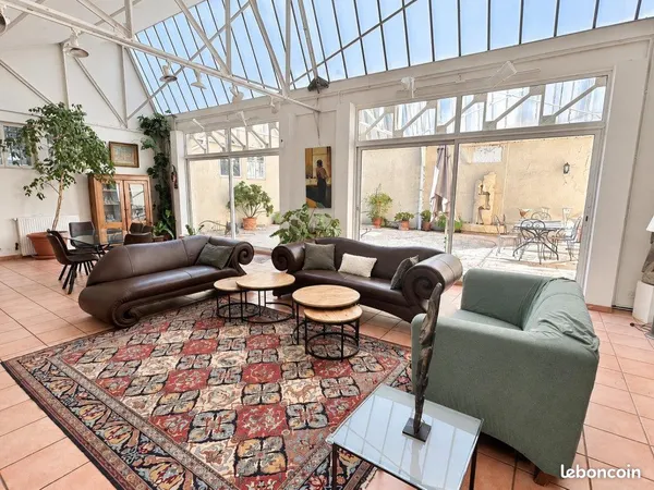 Loft 1 pièce 88 m²