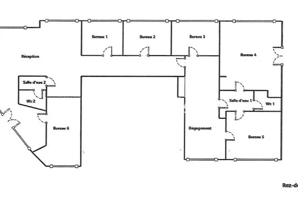 Local 141 m²