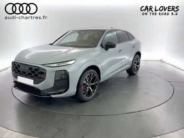Audi Q3 sportback e-hybrid 272 ch s tronic 6 — photo 1