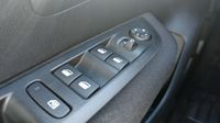 Peugeot 208 1.5 BlueHDi 100 Premium — photo 17