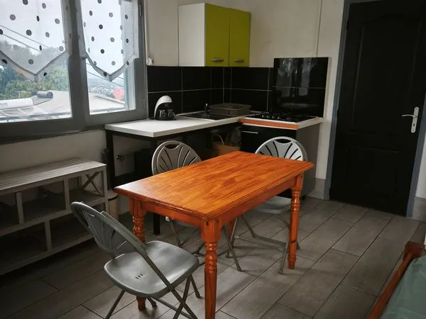 Studio meublé à louer