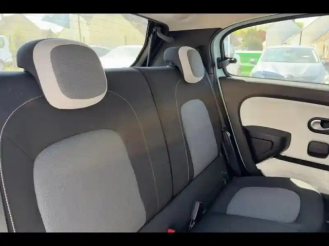 Renault Twingo e-tech electric equilibre r80 achat intégral — photo 11
