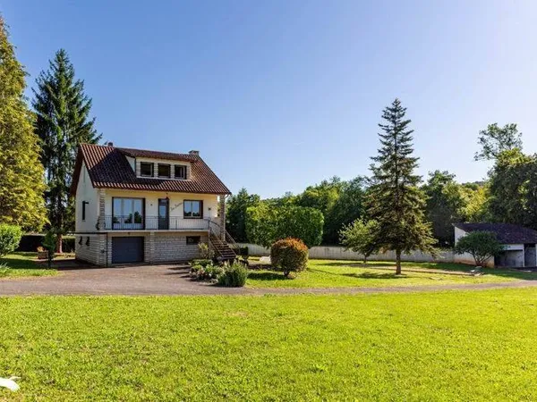 Maison 6 pièces 140 m²