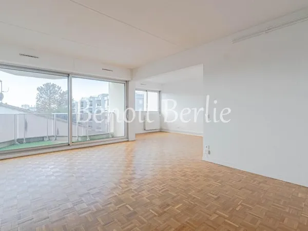 BORDEAUX CAUDÉRAN  Bel appartement traversant au pied du Parc Bordelais