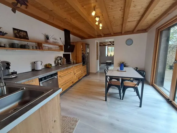 Maison 5 pièces 150 m²