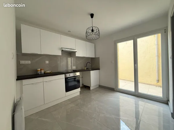 Maison de ville - 82 m2 + Cour et Terrasse