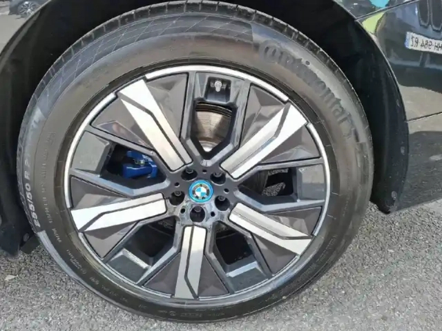 Bmw Ix xdrive50 523ch — photo 80