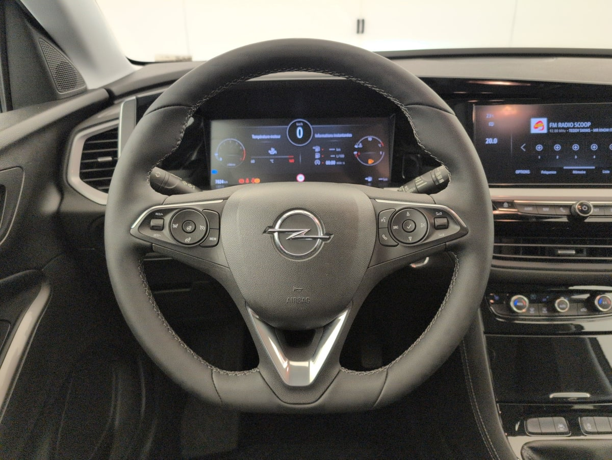 Opel Grandland — photo 16