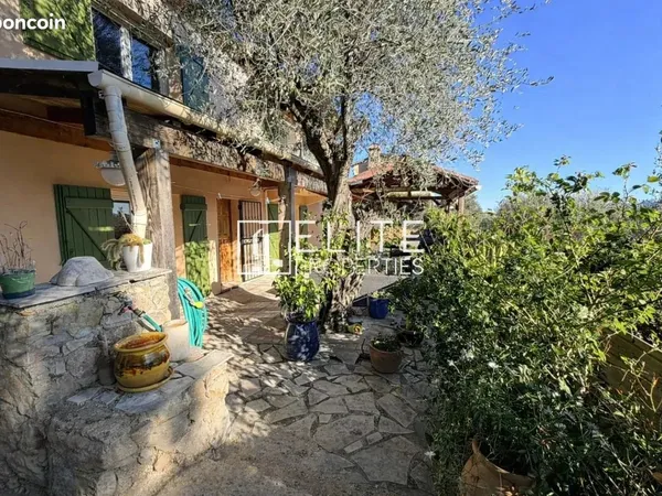 Maison 6 pièces 174 m²