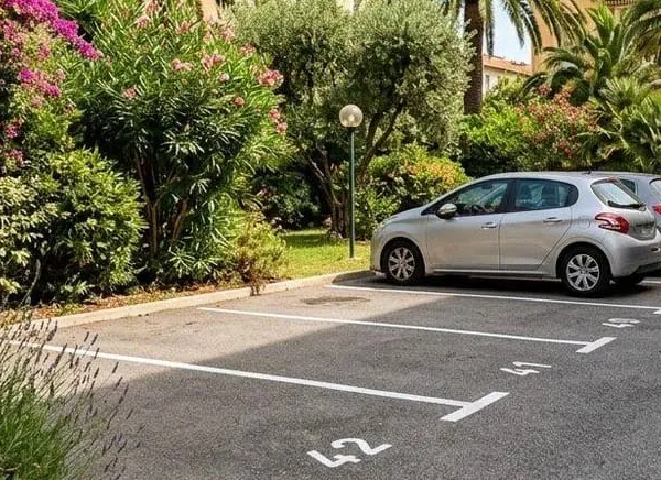 Parking 9 m²