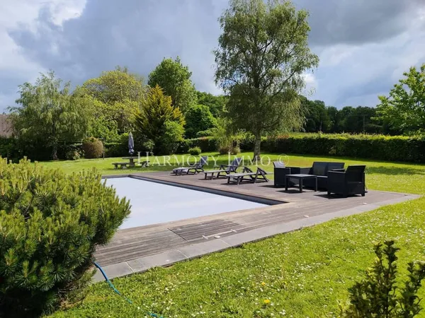 Maison 8 pièces 250 m²