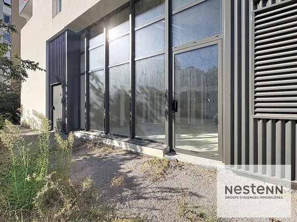 Local professionnel en Rez-de-Chaussée neuf à vendre à Montpellier - La Pompignane, 44.60 m²