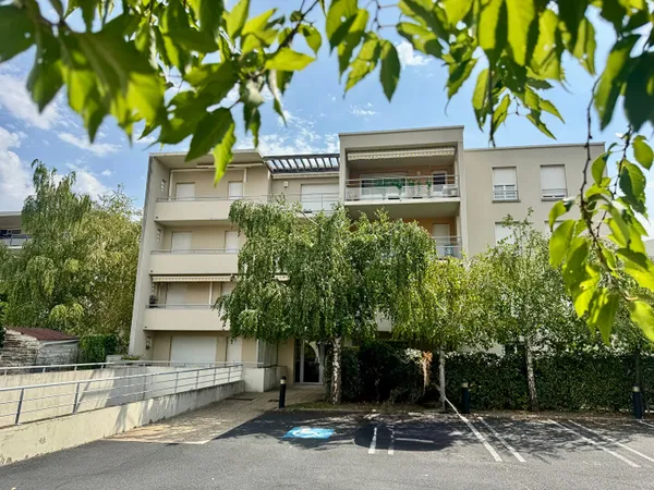 CLERMONT-FERRAND / Secteur La Glacière appartement à vendre T3 avec Garage et Terrasse !