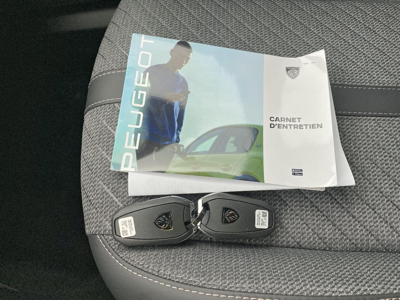 Peugeot 2008 hybrid 145 ch e-dcs6 allure — photo 18