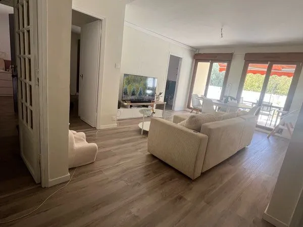 Location T4 - 76 m² - Terrasse 30 m² - Résidence sécurisée - Aubagne
