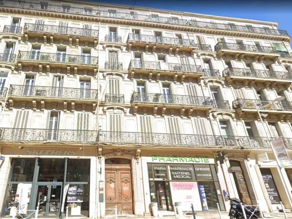 Bureau 345 m²