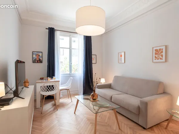 Très beau studio étudiant meublé 20 m² - Avenue Gay / Parc Impérial