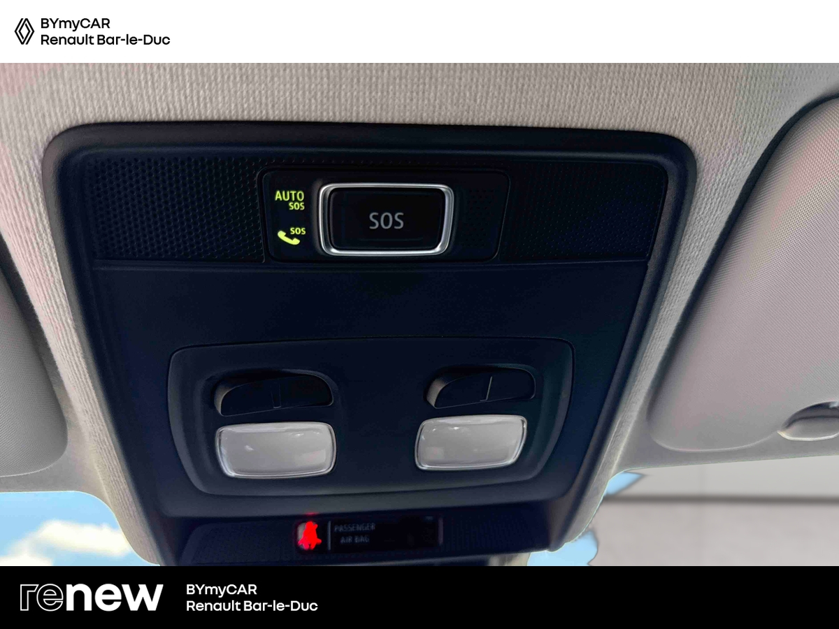 Renault Clio E-Tech 140 - 21 — photo 17