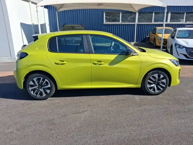Peugeot 208 puretech 75 s&amp;s bvm5 — photo 4