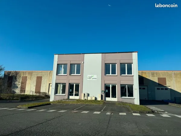 Entrepot et bureaux