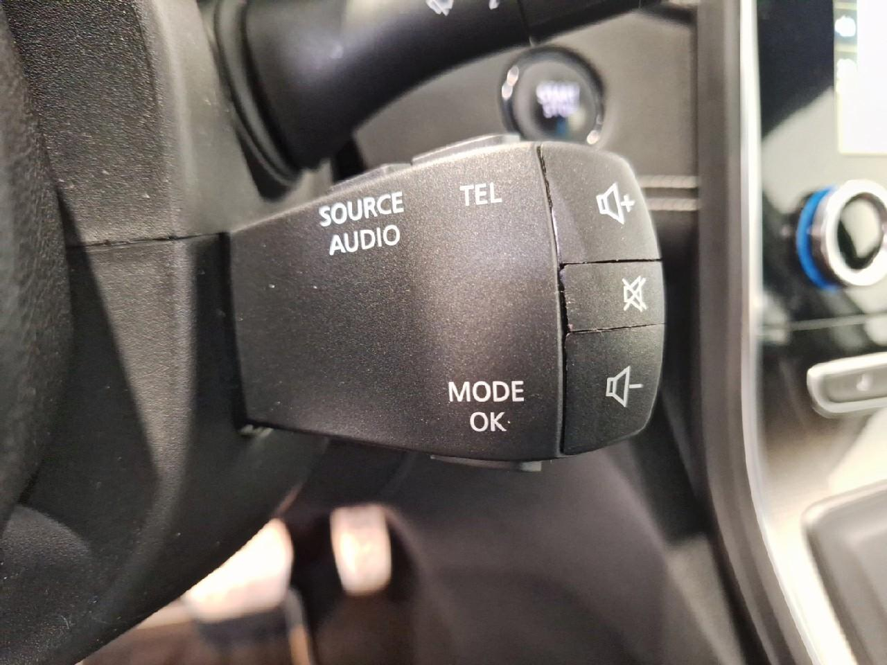 Renault Scenic grand scenic tce 140 fap edc - 21 sl black edition — photo 21
