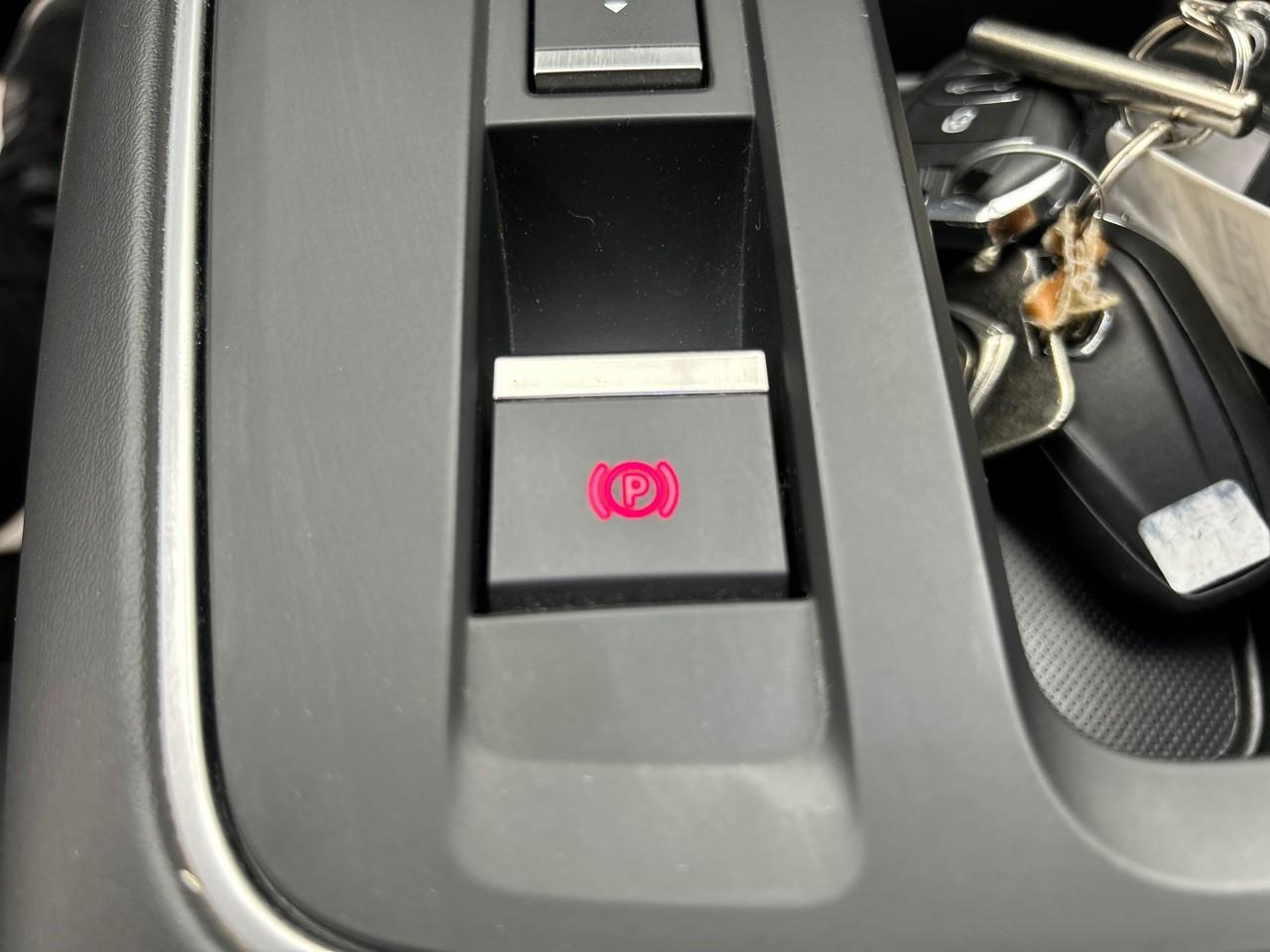 Citroën C5 Aircross hybride rechargeable 225 e-eat8 shine pack — photo 20