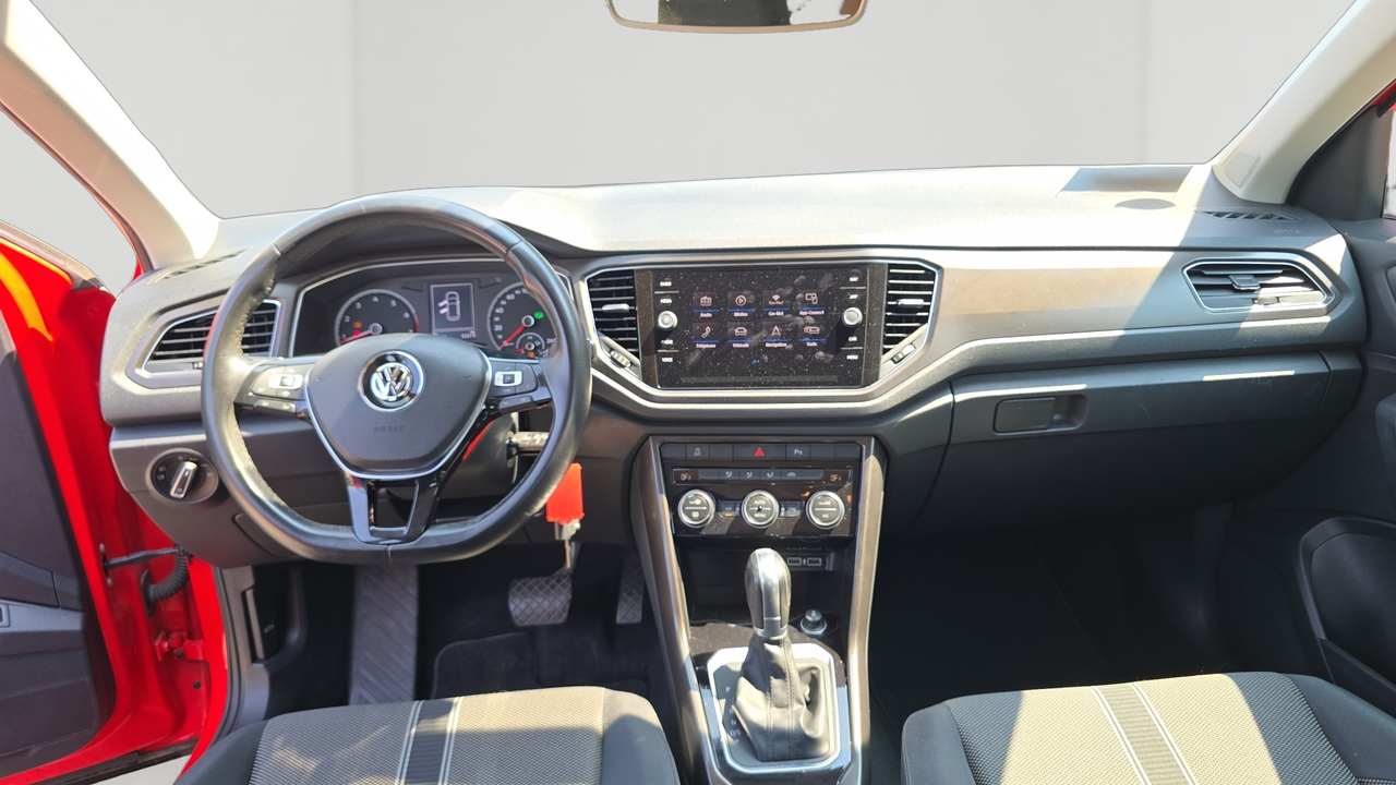 Volkswagen T-Roc 1.5 TSI 150 EVO Start/Stop DSG7 — photo 9