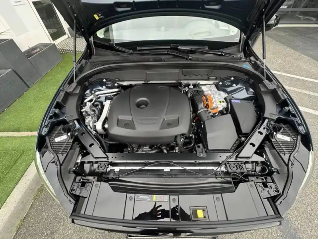 Volvo Xc60 t6 awd hybride rechargeable 253 ch+145 ch geartronic 8 — photo 12